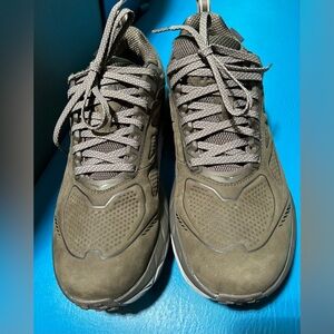 - HOKA women’s size 9